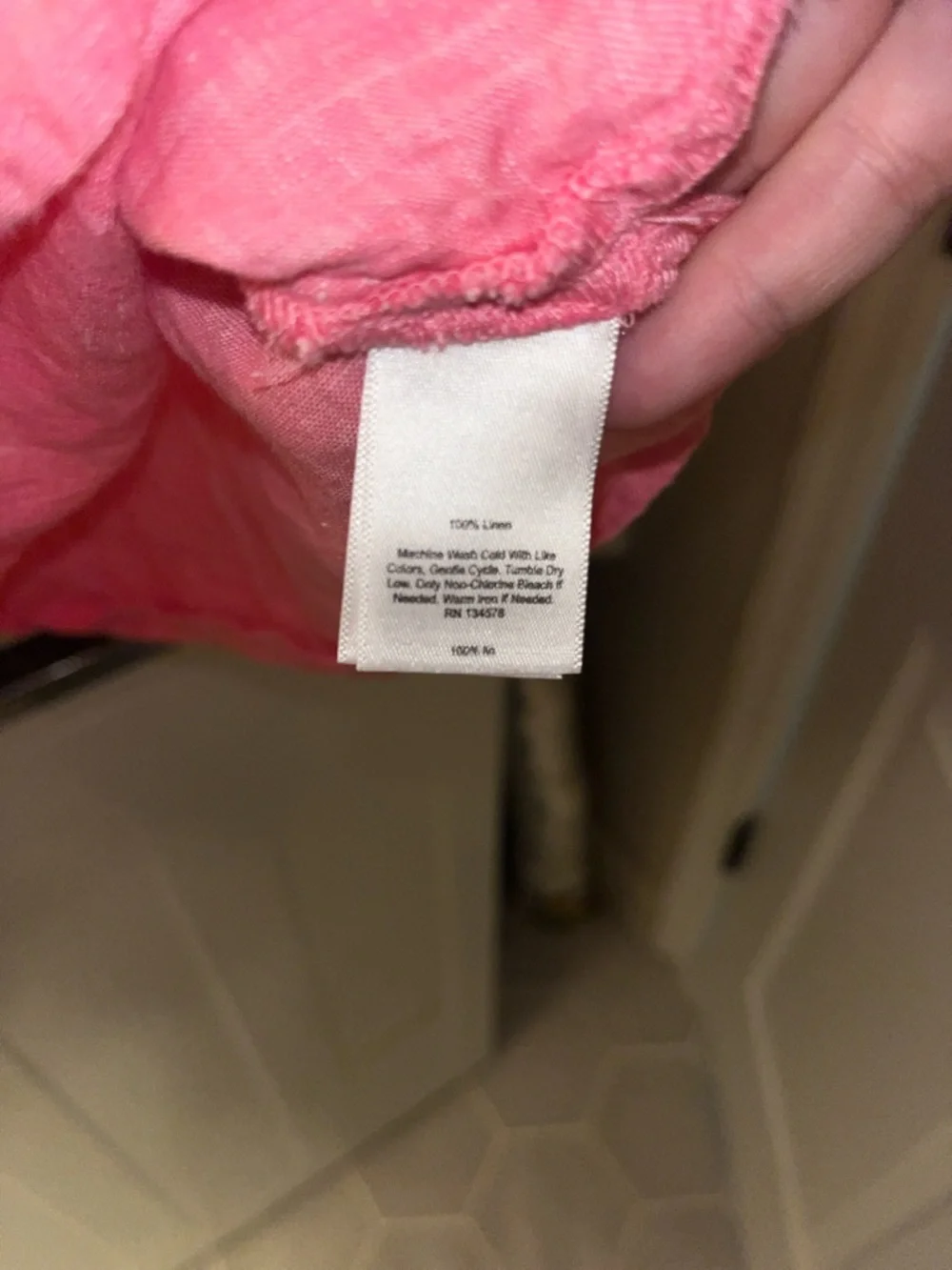 Vineyard Vines Pink Sleeveless V-Neck Linen Camisole - Picture 3 of 4